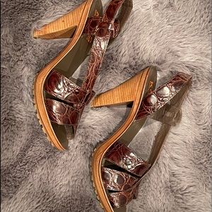 BNWOT Michael Kors Crocodile 🐊 sling backs